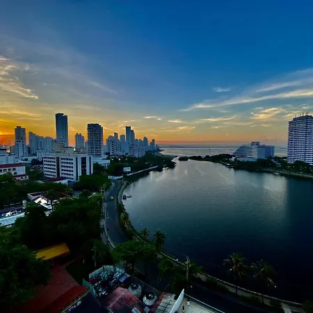 Excelente Vista Al Mar Apartamento